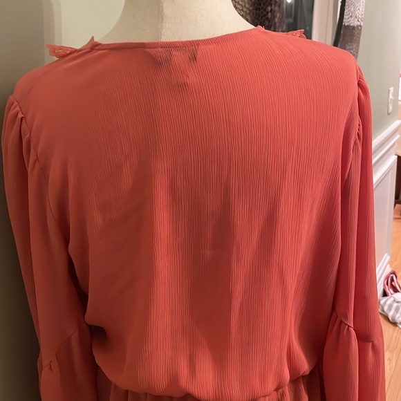 Express coral blouse w v neck lace detail and tie - Picture 3 of 4
